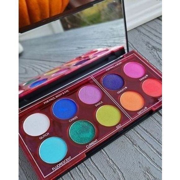 URBAN DECAY WIRED FACE, BODY & EYESHADOW 10 PAN PALETTE - Picture 8 of 8